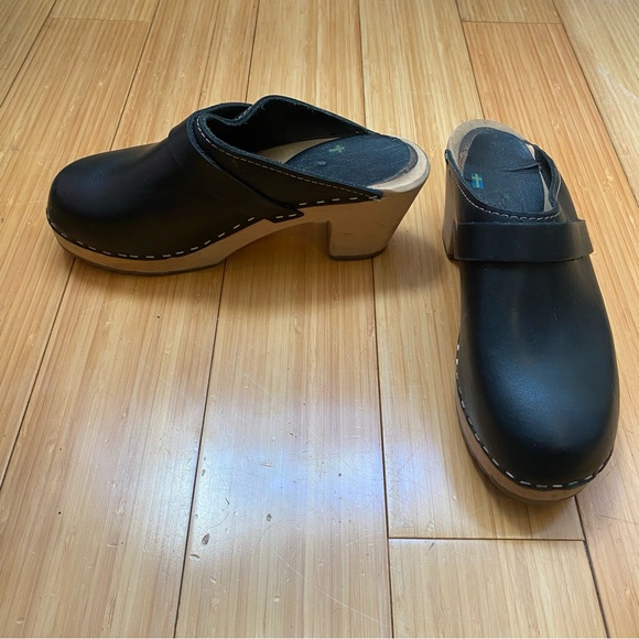 Lotta from Stockholm Black Clogs, size 36 - Picture 8 of 10